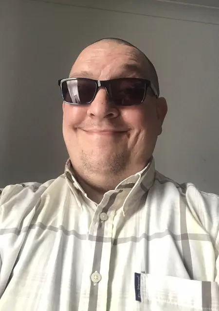 I'm Johnny, 51, looking to meet for chat in Swindon