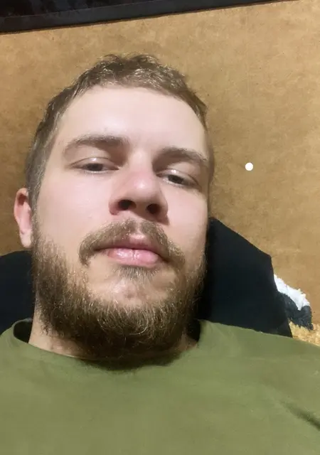 Серж з Покровське, мені 38 років, познайомлюсь на одну ніч