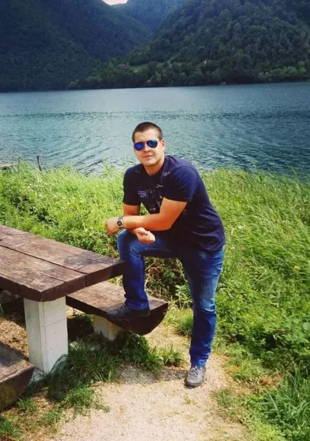 Esmir из Берлина, мне 43, познакомлюсь