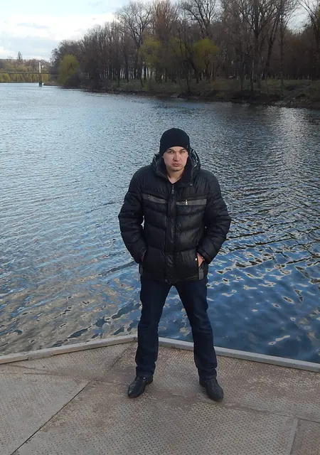 Я Костя, 31, из Кривого Рога, ищу знакомство для приятного времяпровождения