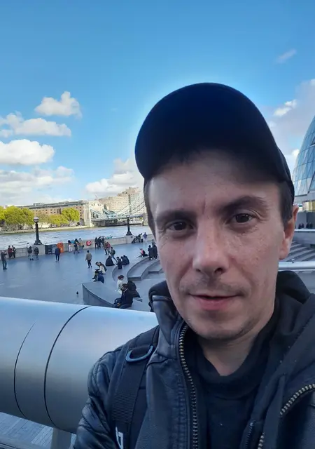 Valerii из Малина, ищу на сайте знакомства без обязательств