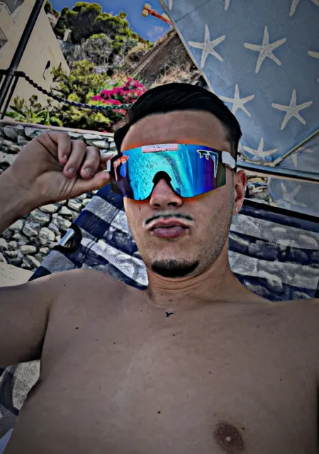 Juan из Гранады, ищу на сайте общение