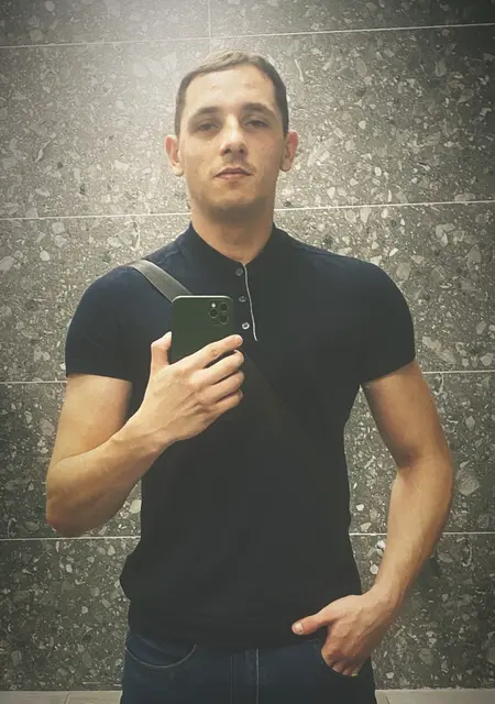 Я Саша, 24, из Ивано-Франковска, ищу знакомство для постоянных отношений