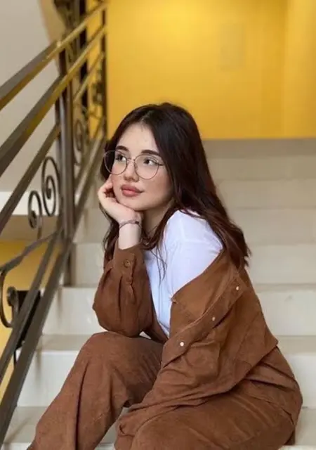 Aye из Анкары, ищу на сайте знакомства без обязательств