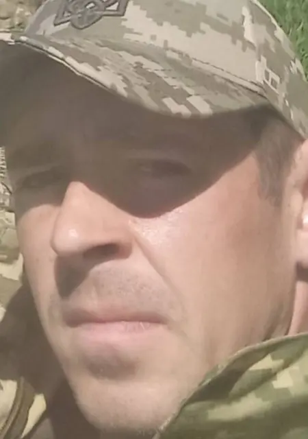 Дмитро из Сум, мне 29, познакомлюсь на одну ночь