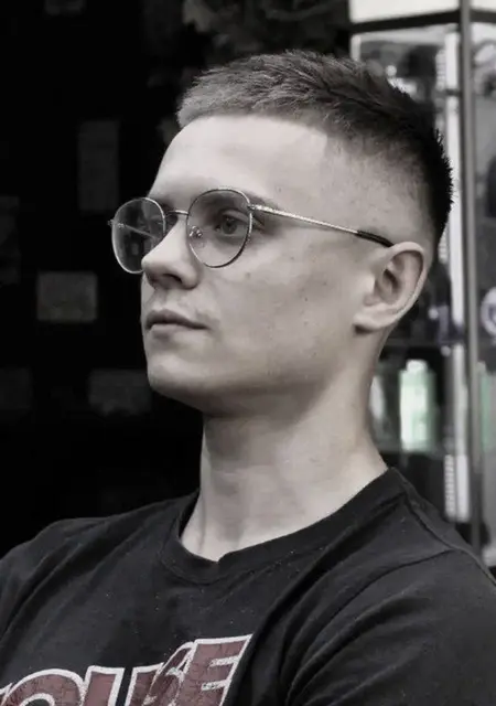 Олег из Харькова, ищу на сайте знакомства без обязательств