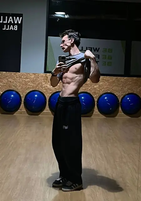 Дмитрий из Познани, мне 23, познакомлюсь для вирта