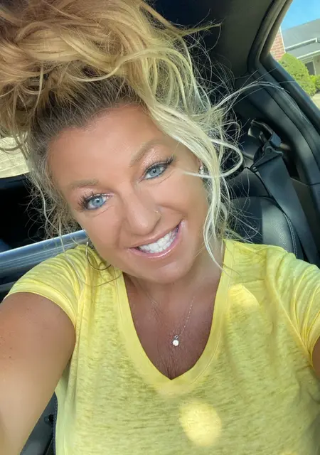 Christina из Франкфурта-на-майне, мне 44, познакомлюсь для открытые отношения