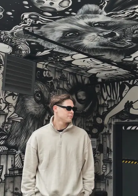 Andrey из Познани, мне 24, познакомлюсь на одну ночь