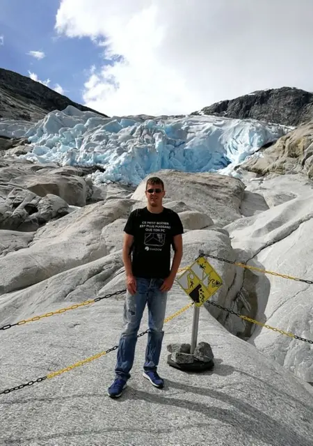 Maxime из Рима, мне 33, познакомлюсь