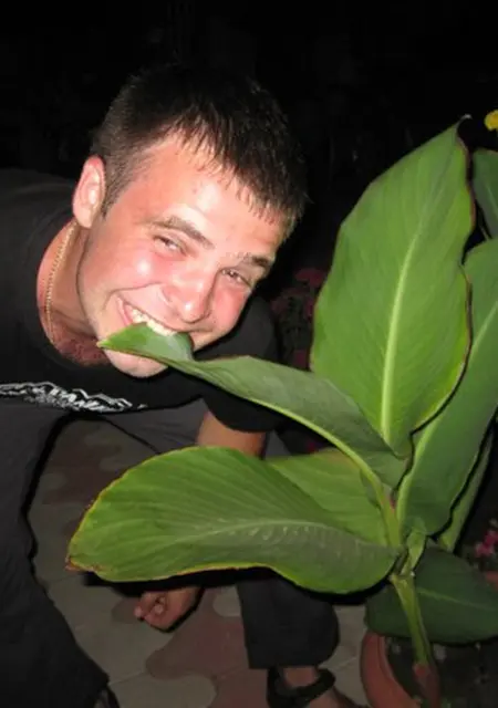 Я Вадим, 38 років, знайомлюсь на одну ніч у Херсоне