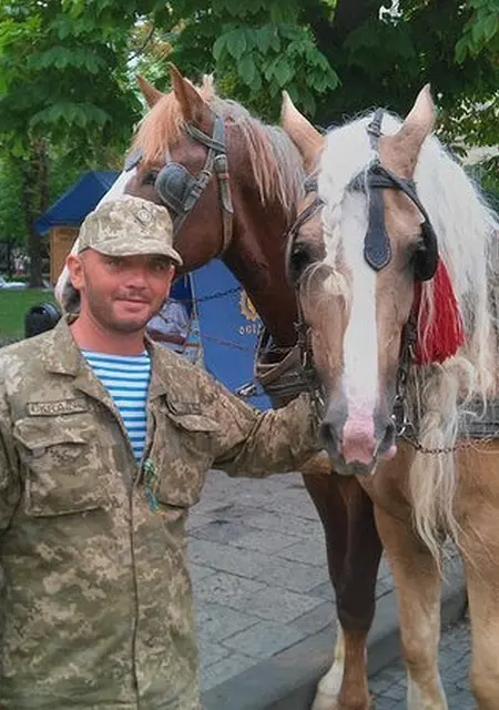 Пашка из Кривого Рога, мне 40, познакомлюсь на одну ночь