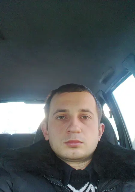 Николай из Макеевки, ищу на сайте общение