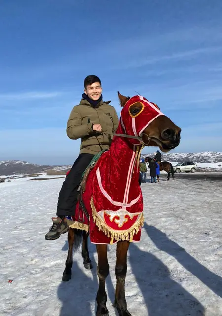 Я Бахтияр, 19, знакомлюсь для постоянных отношений в Капшагавшем