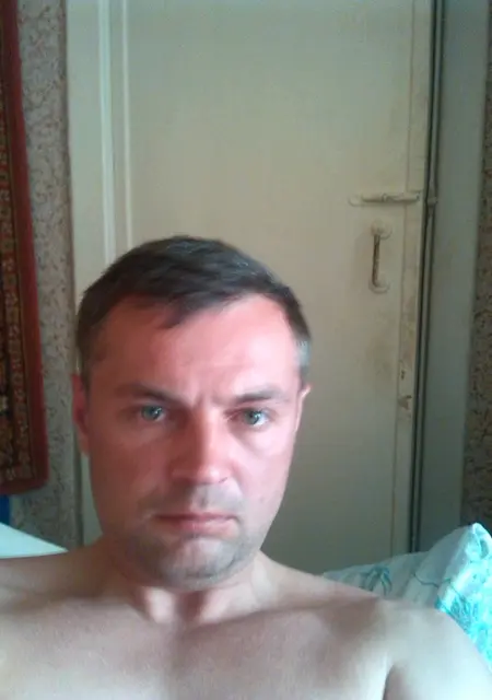 Я Андрей, 44, из Новополоцка, ищу знакомства без обязательств