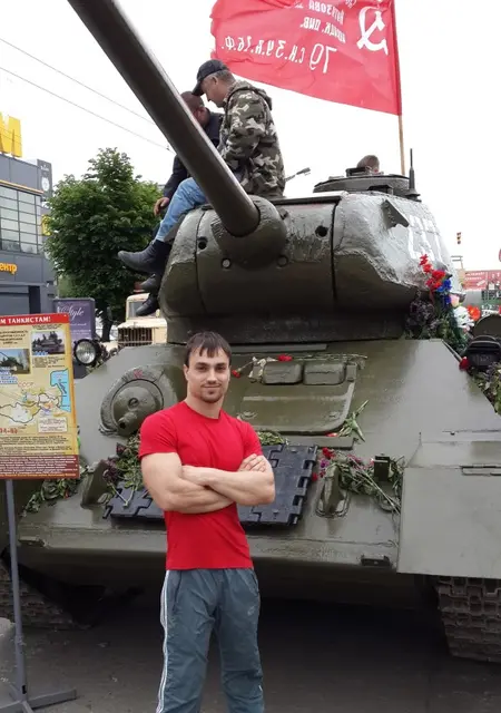 Я Сергей, 35, из Кремінной, ищу знакомство для приятного времяпровождения