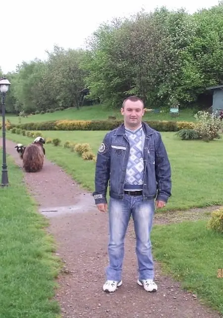 Я Viktor, 43, знакомлюсь на одну ночь в Одессе