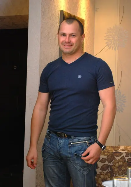 Я Andrey, 44 років, знайомлюсь для вірт у Дніпрі