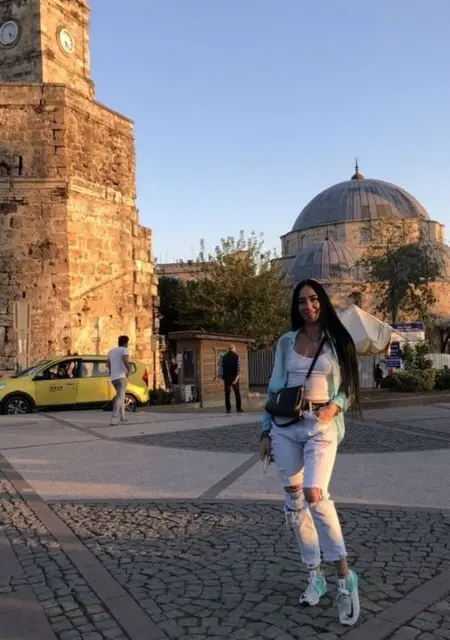 Ada из Стамбула