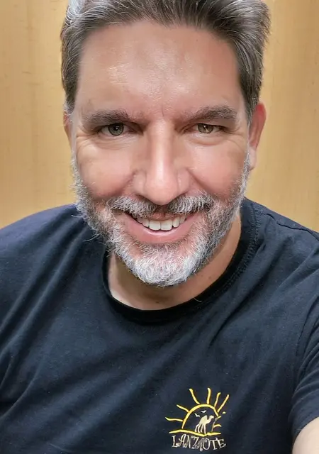 Soy Markux, 49 años, conociéndome para relación sin ataduras en Madrid