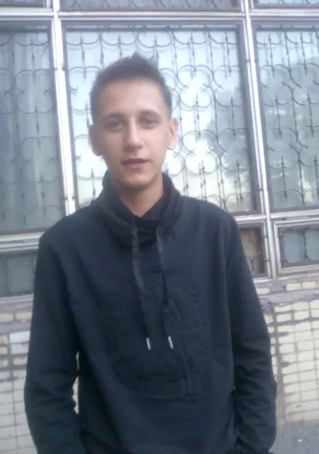 Я Женя, 32, из Каменского, ищу знакомство для постоянных отношений