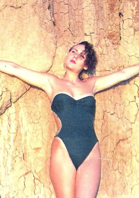 Елена з Одеса, шукаю на сайті знайомства без зобов'язань