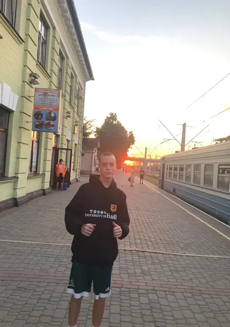 Саша из Лозова, ищу на сайте знакомства без обязательств