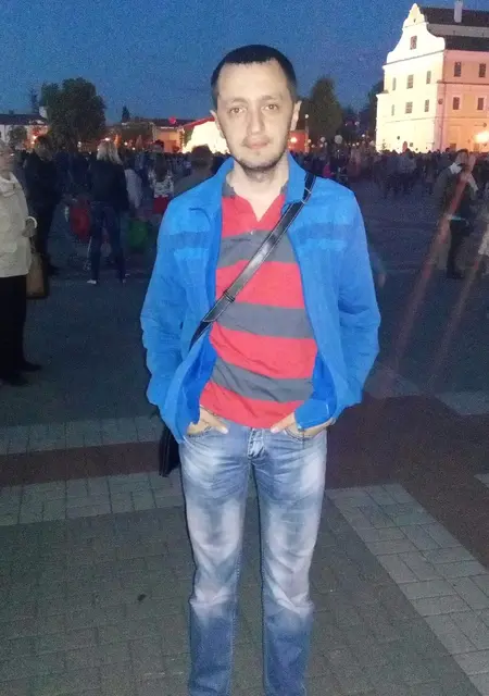 Я Виталик, 36, из Пинска, ищу знакомства без обязательств