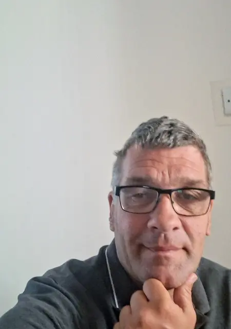 Darren из Ланкастер, ищу на сайте знакомства на одну ночь