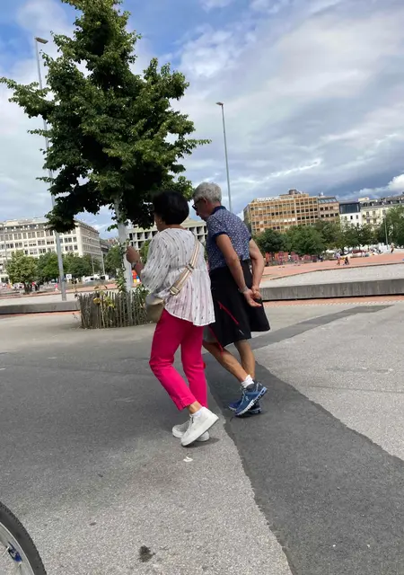 Я Mikles, 25, знакомлюсь на одну ночь в Женеве