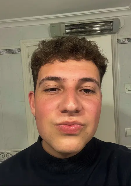 Maroope из Вальядолида, мне 22, познакомлюсь на одну ночь