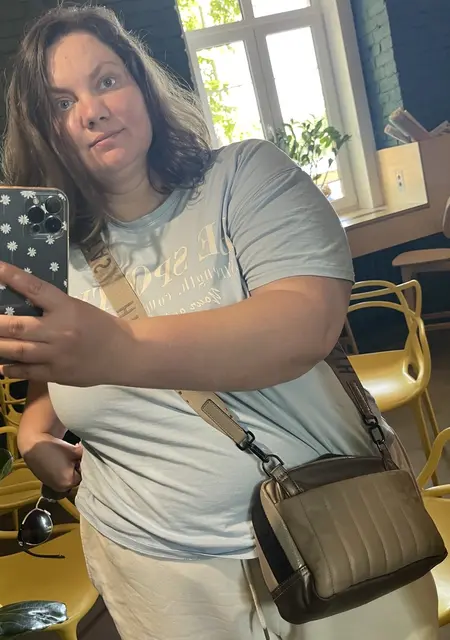 Hhh из Ужгорода, мне 25, познакомлюсь для общения