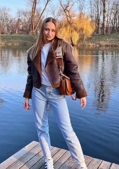 Лана из Кривого Рога, мне 24, познакомлюсь на одну ночь