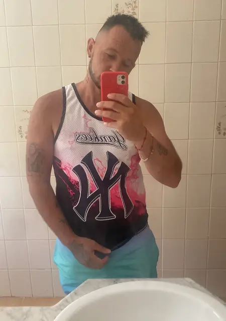 Я Dumitru Ionut Dani, 30, знакомлюсь на одну ночь в Сарагосе