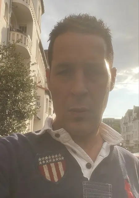Я Omar, 45, из Ганновера, ищу знакомство для постоянных отношений