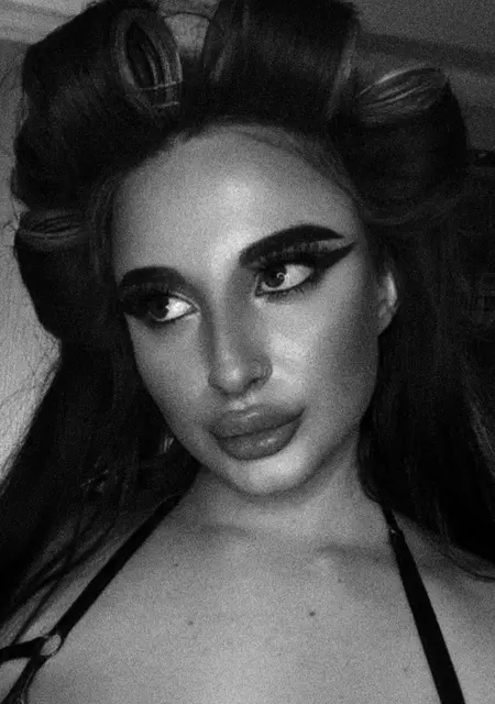 Я Дашуля, 20, из Днепра, ищу знакомство для дружбы