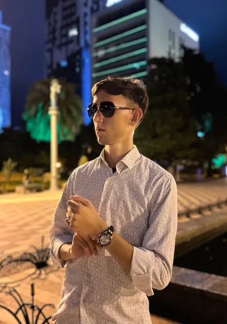 Oleg из Батуми, мне 23, познакомлюсь без обязательств