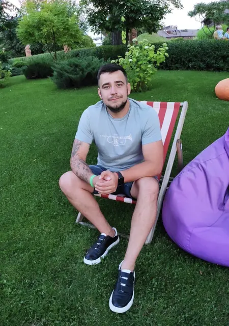 Я Артем, 30, из Днепра, ищу знакомства без обязательств