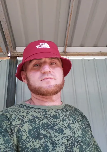 Руслан з Луганська, мені 39 років, познайомлюсь без зобов'язань