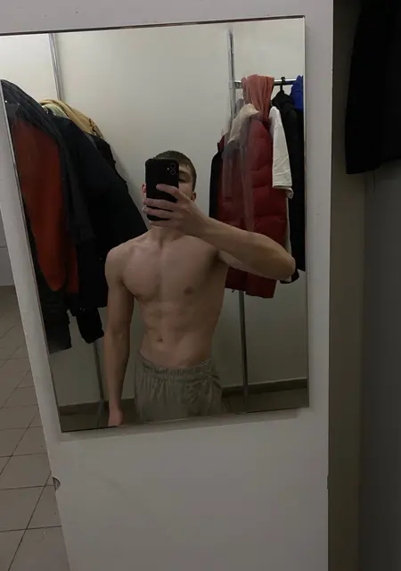 Ruslan з Мелітополя, мені 22 років, познайомлюсь для приємного проведення часу