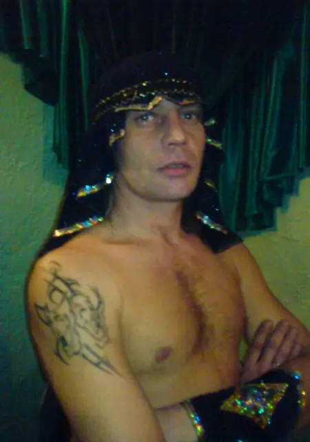 Валик з Кривого Рогу, шукаю на сайті знайомства на одну ніч