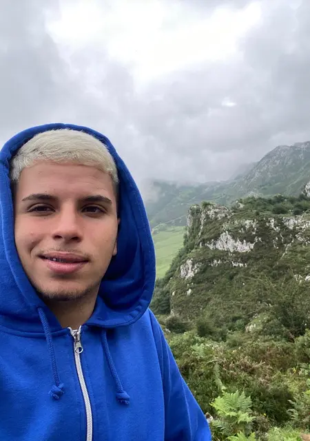 Я Aday, 20, из Сарагосы, ищу знакомства на одну ночь