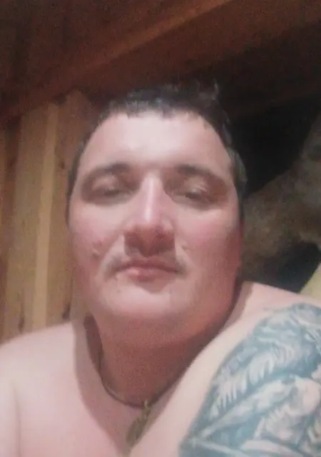 Я Саша, 38 років, знайомлюсь для спілкування у Kovel