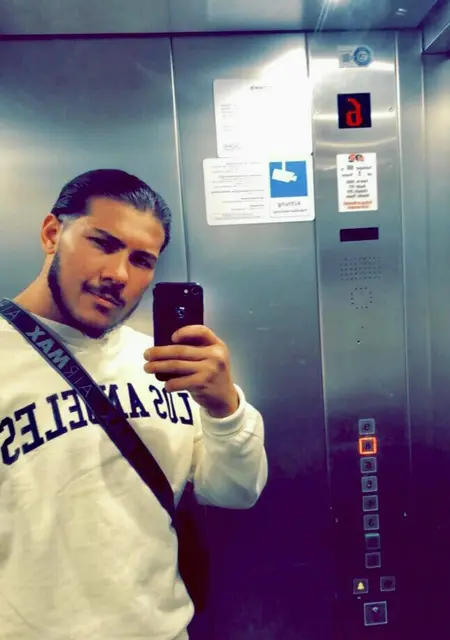 Seyo из Мангейма, мне 23, познакомлюсь для приятного времяпровождения