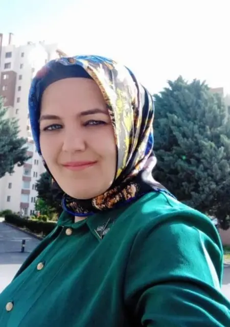 Я Rukiye, 48, знакомлюсь без обязательств в Анкаре