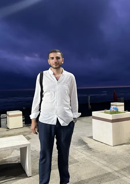 Saqo из Тбилиси, мне 23, познакомлюсь для открытые отношения