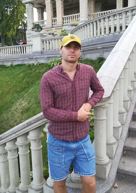 Олександр из Черкасс, ищу на сайте знакомства без обязательств