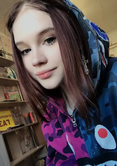 Я Мэй, 20, из Харькова, ищу знакомства без обязательств