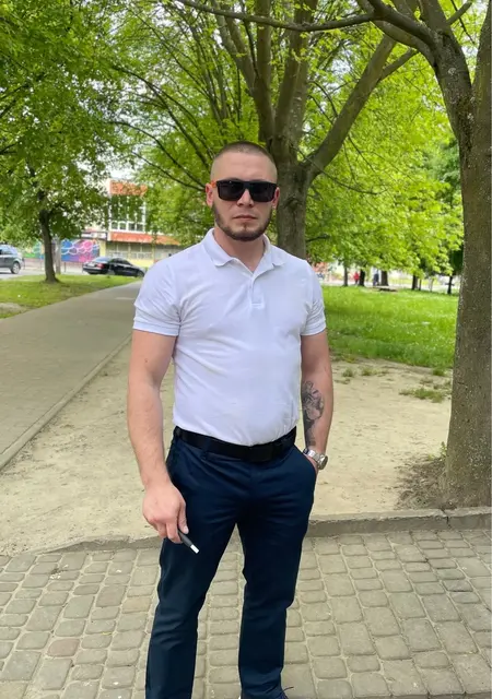 Я Kostya, 30 років з Львова, шукаю знайомство для спільних подорожей