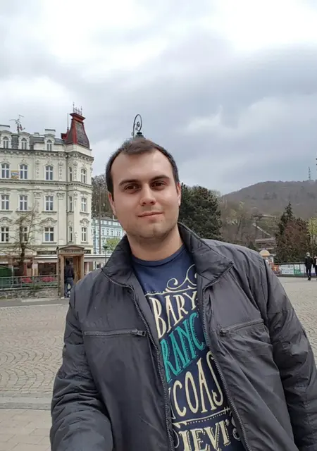 Алекс из Балаклеи, мне 34, познакомлюсь на одну ночь